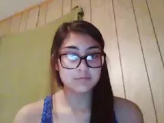 Striscia e troie lesbiche scopare con una bruna piena di passione